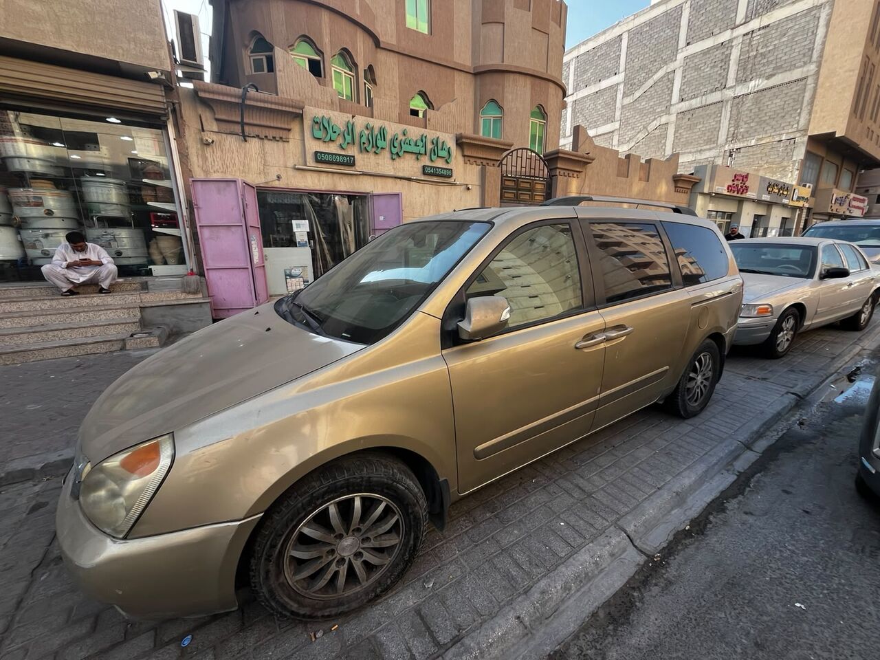 Dammam, Vehicles, Cars & Trucks , SAR 14000,  Kia Carnival,  2011,  Automatic,  335237 KM,    For Sale