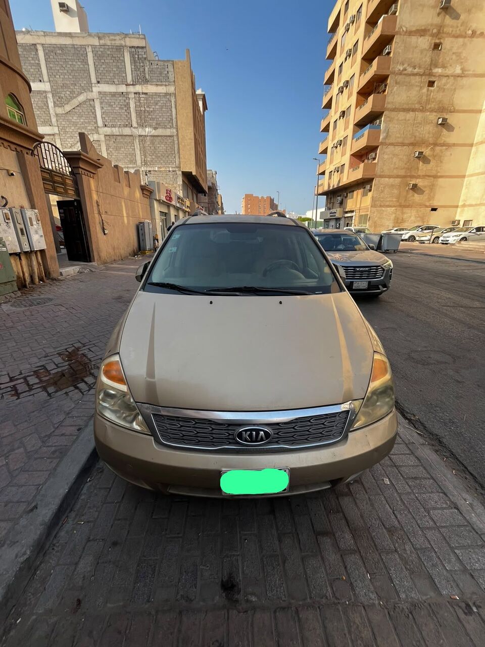 Dammam, Vehicles, Cars & Trucks , SAR 14000,  Kia Carnival,  2011,  Automatic,  335237 KM,    For Sale