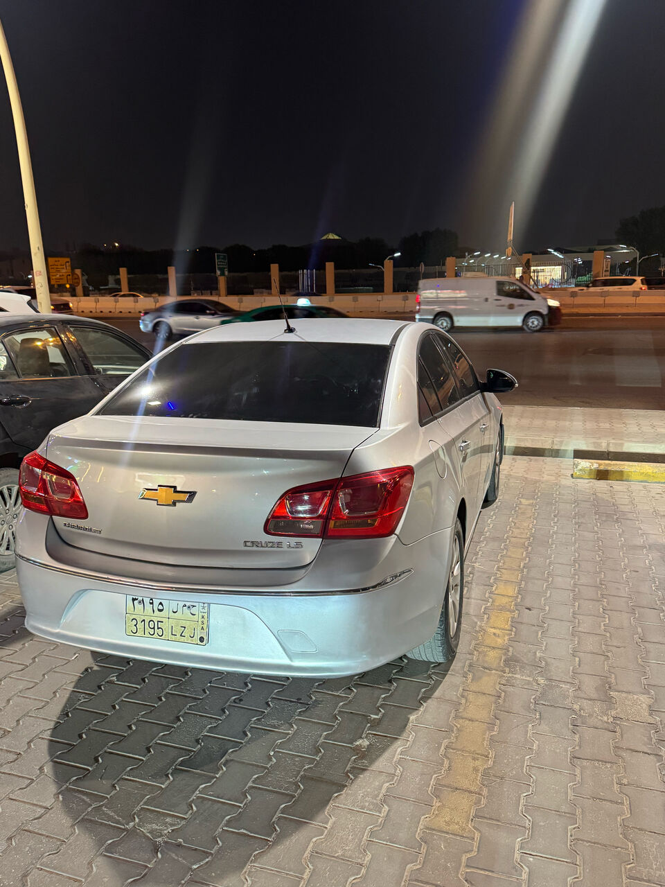 Ad Diriyah, Vehicles, Cars & Trucks , SAR 18000,  Chevrolet Cruze,  2016,  Automatic,  235000 KM,  Chevrolet Sedan  Model