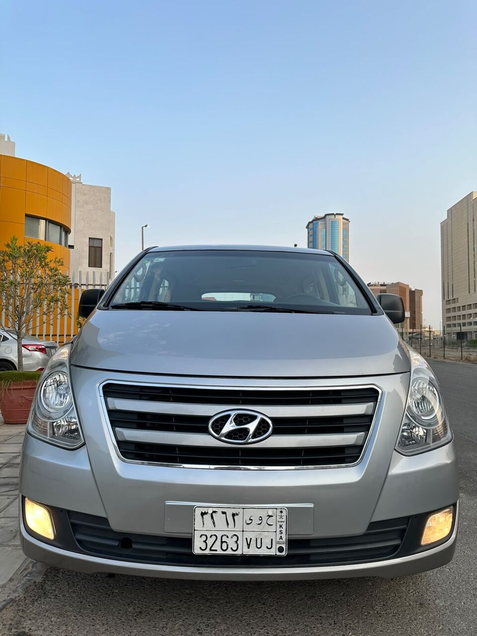 Jeddah, Vehicles, Cars & Trucks , SAR 40000,  Hyundai H1,  2016,  Automatic,  280 KM,  For Sale