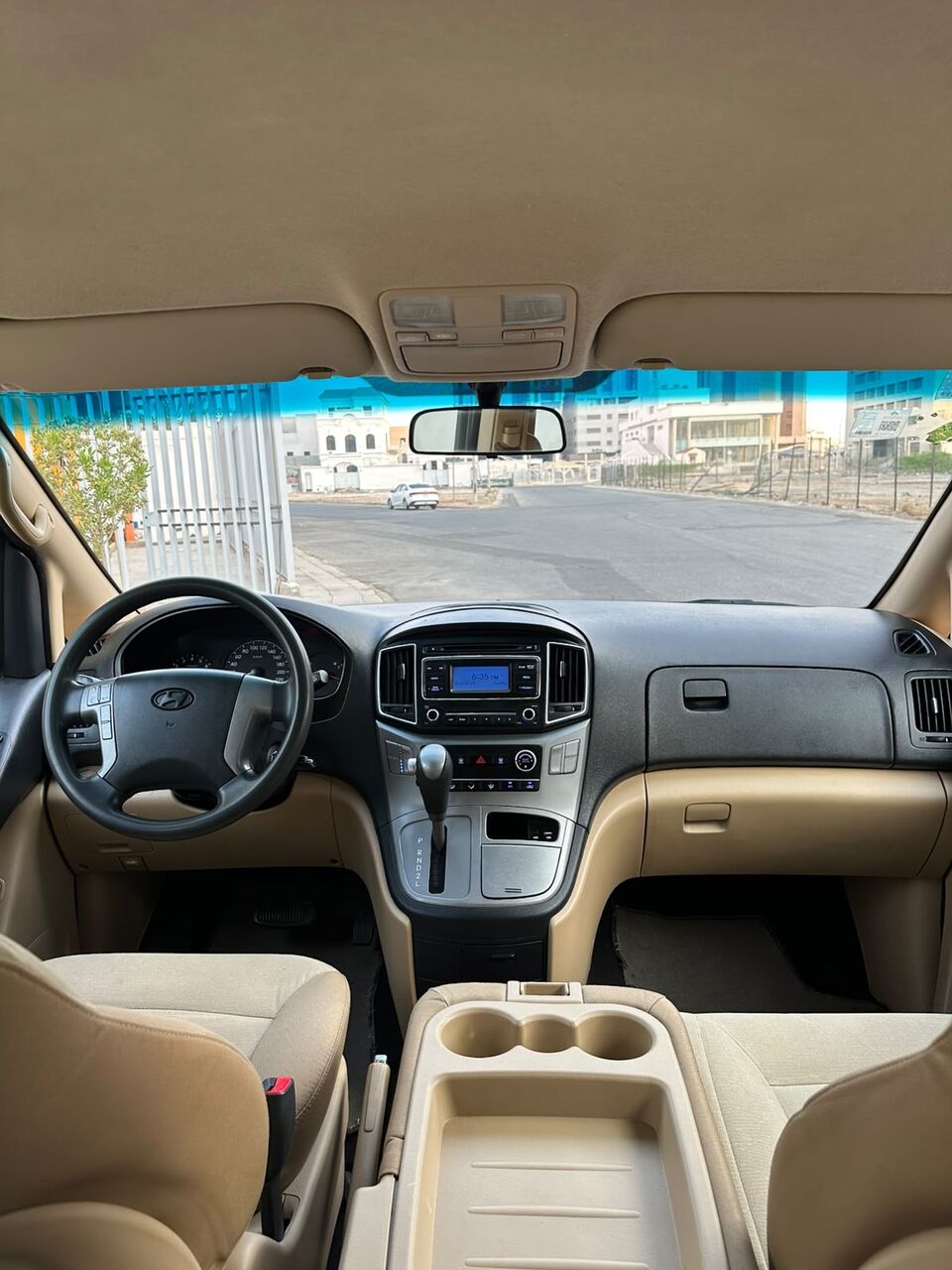 Jeddah, Vehicles, Cars & Trucks , SAR 40000,  Hyundai H1,  2016,  Automatic,  280 KM,  For Sale