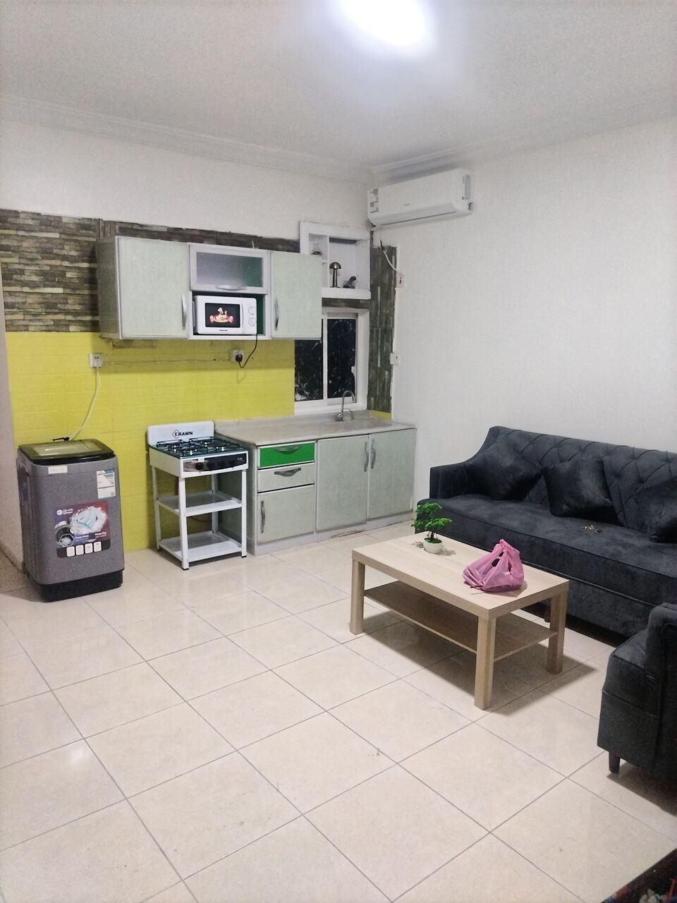 Khobar, Apartments, Flats, Houses & Villas, SAR 1900/month,  Furnished,  1 BR,  Family Apartment For Rent (1 Room, Hall, Bathroom, Kitchen, Hall)