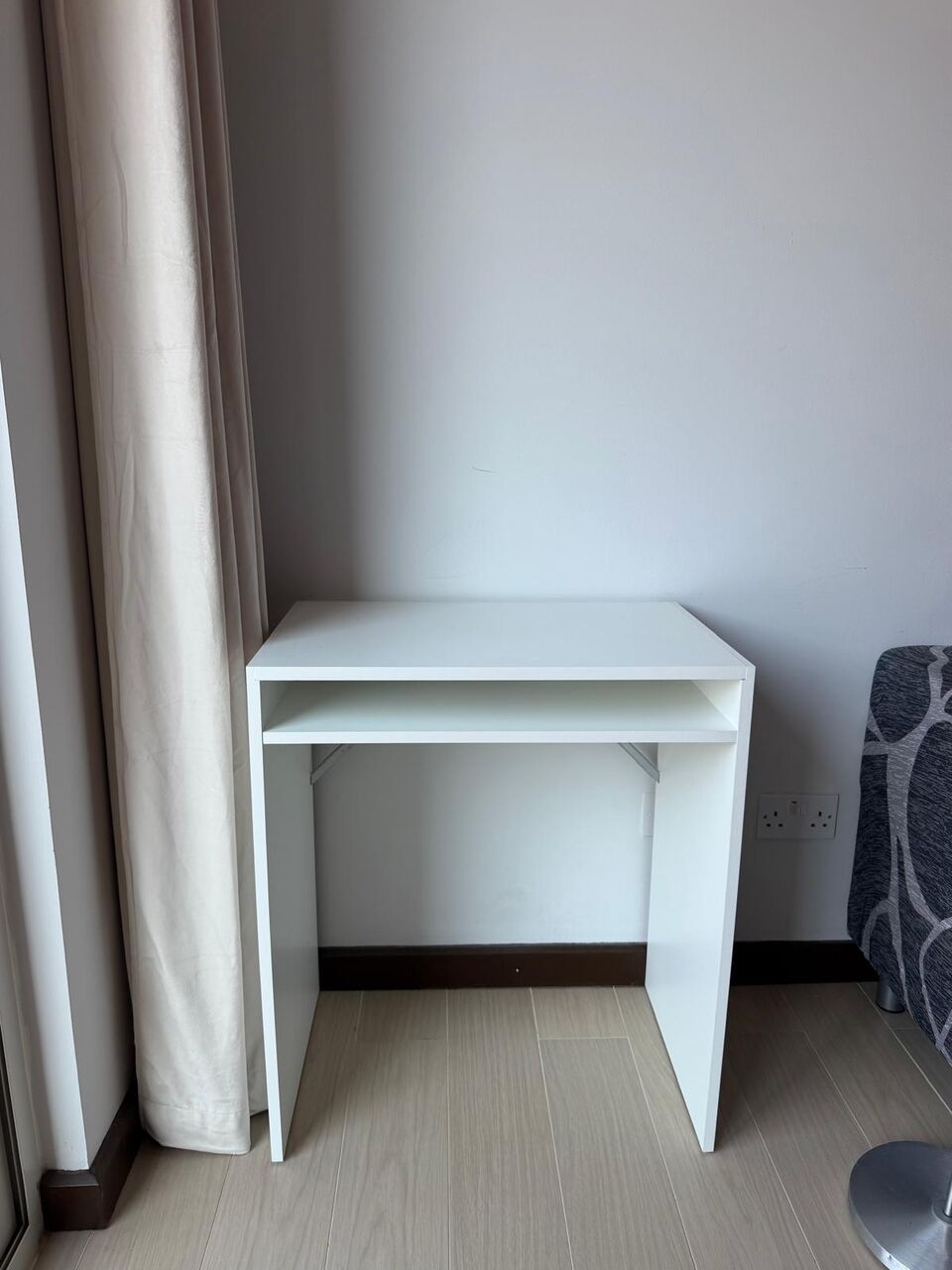 Amwaj Islands, Furniture, BHD 10,  Office Table