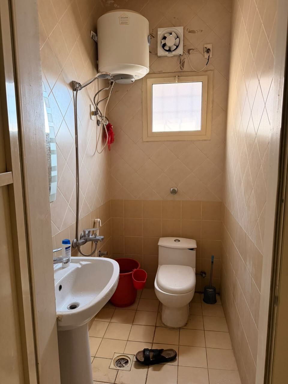 Jubail, Apartments, Flats, Houses & Villas, 1 BR,  SAR 1200/month, 1-bedroom, Single Room With An Attached Bathroom For An Executive Bachelor