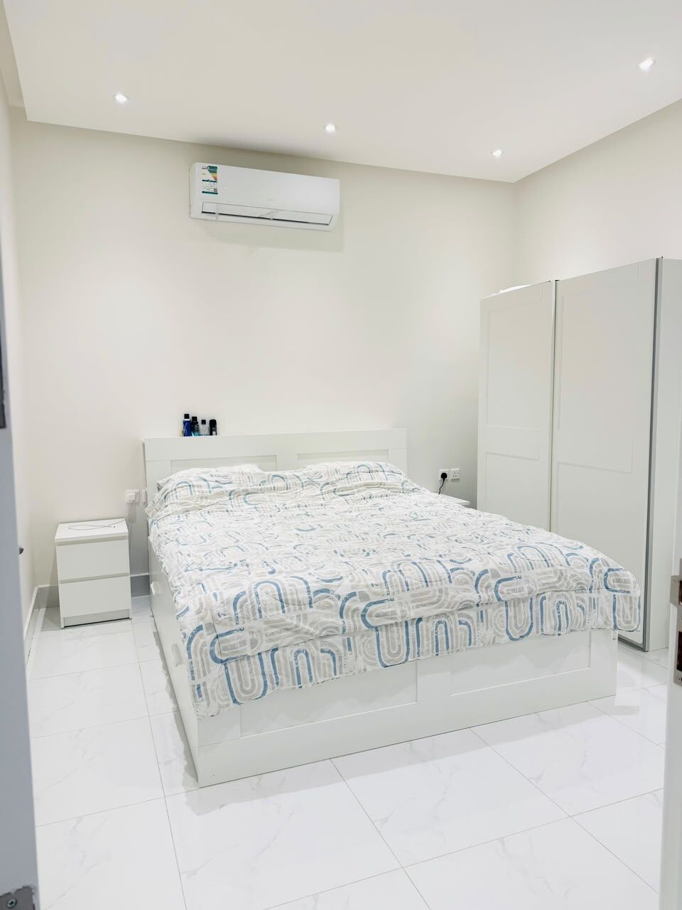 Al Shemaysi, Household Items, SAR 2200,  🏡 BEDROOM SET FOR SALE – EVERYTHING IN EXCELLENT CONDITION ✨