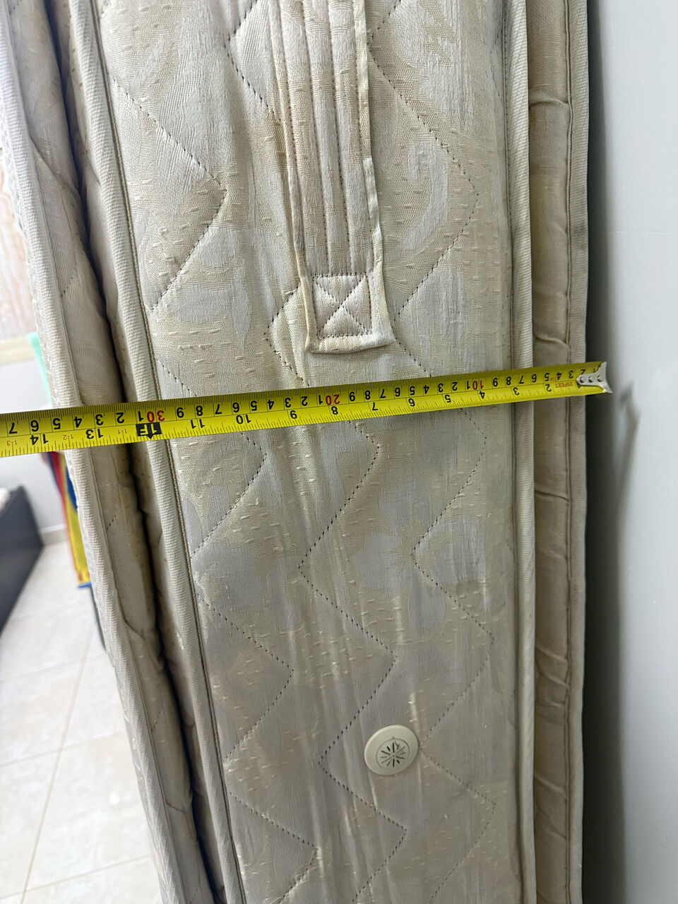 Jubail, Furniture, SAR 60,  King Size Mattress (200 / 200 CM) In Very Good Condition