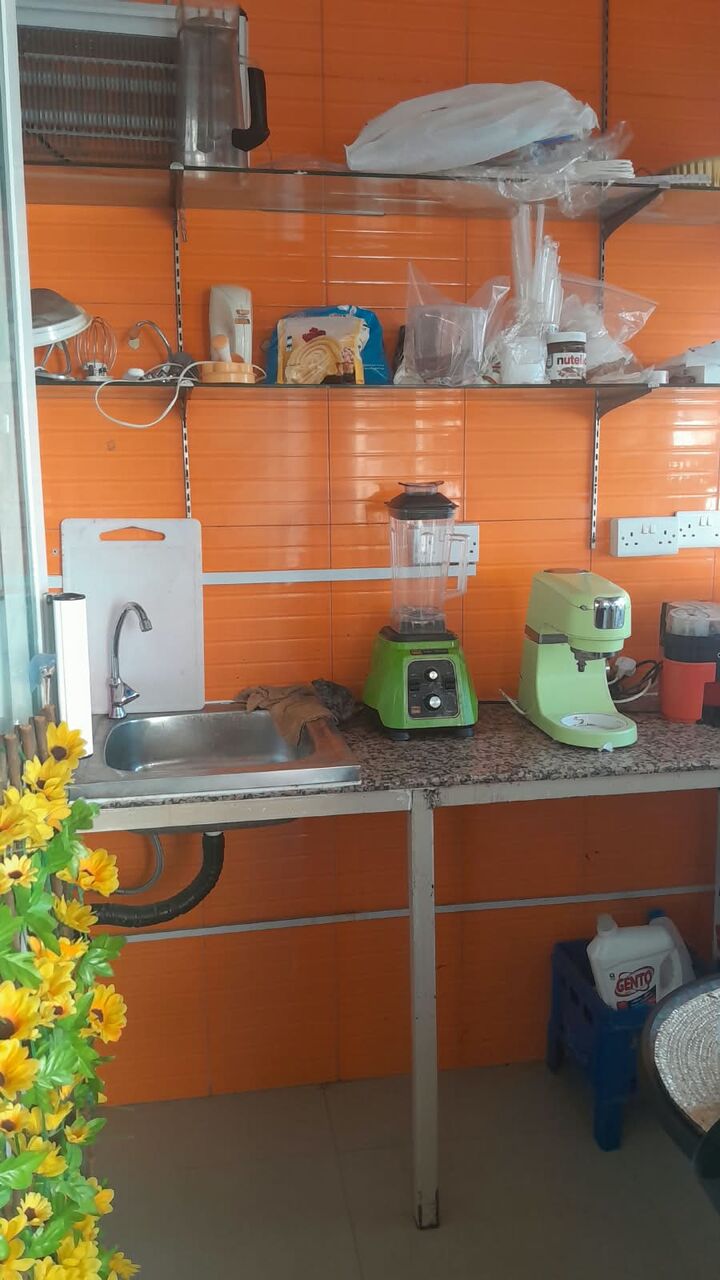 Manama, Food, BHD 1600,  Cafeteria For Sale With 4 Visa And CR