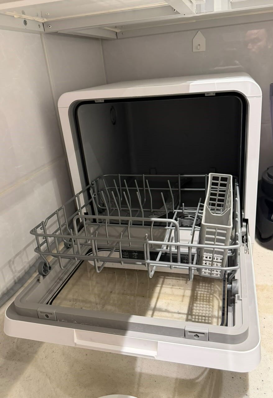 Al Shemaysi, Appliances, SAR 500,  🧼 Compact Countertop Dishwasher For Sale Very Good Condition