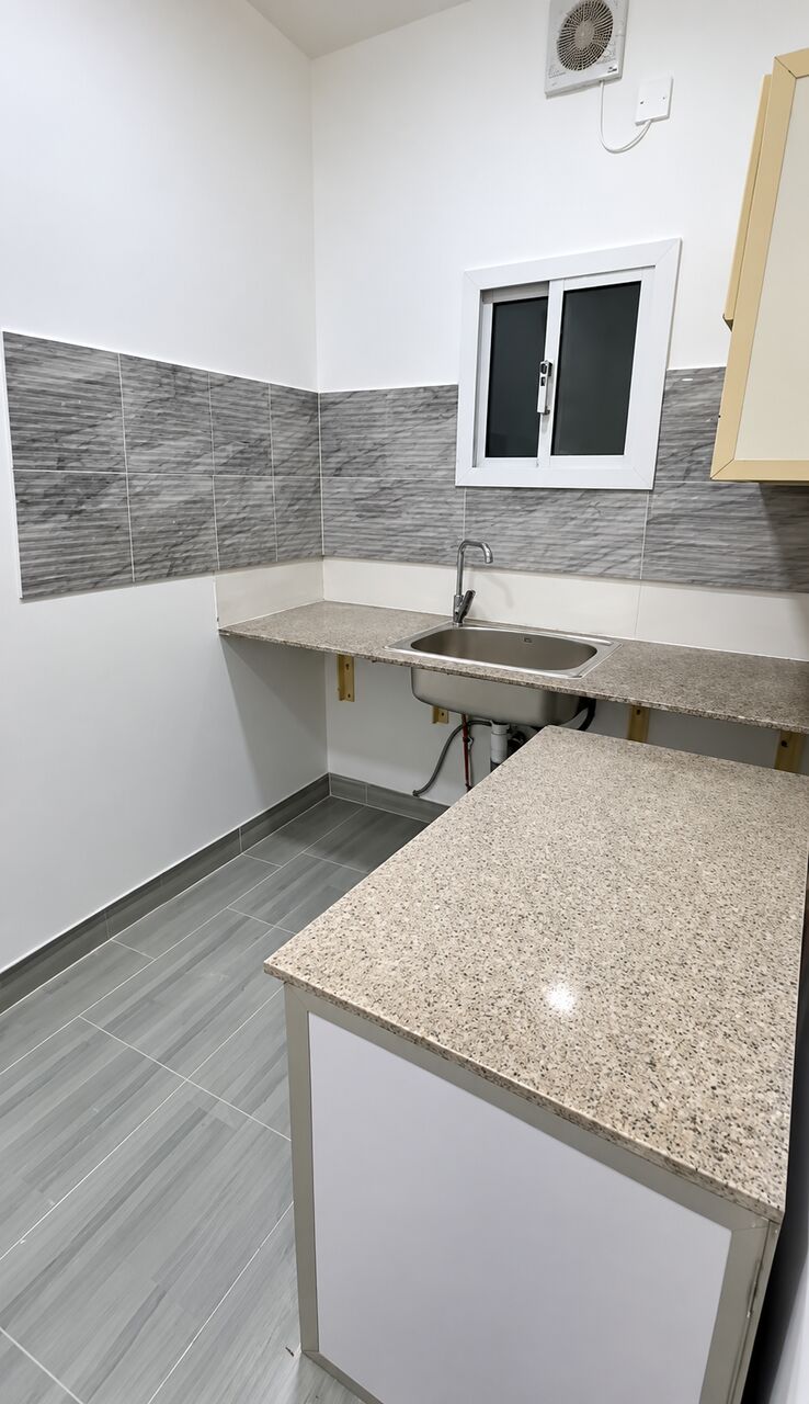 Manama, Apartments, Flats, Houses & Villas, BHD 100/month,  Studio,  For Rent: Studio Apartment In Jeblat Habshi.