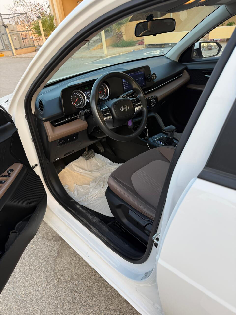 Riyadh, Vehicles, Cars & Trucks , SAR 43000,  Hyundai Accent,  2024,  Automatic,  84600 KM,