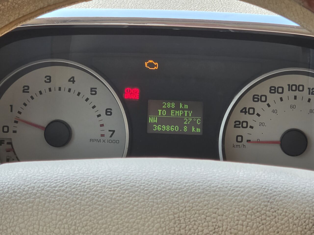 Al Mounsiyah, Vehicles, Cars & Trucks , SAR 20000,  Ford Explorer,  2006,  Automatic,  369860 KM,  SAR 20000, , , , 370000 KM, Model, Good Condition