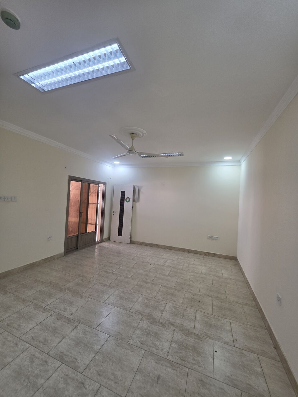 Manama, Apartments, Flats, Houses & Villas, BHD 200/month,  2 BR,  1234 Sq. Meter,  Two Bedroom Spacious Apartment For Rent In JidAli Near Seaside Area @inclusive