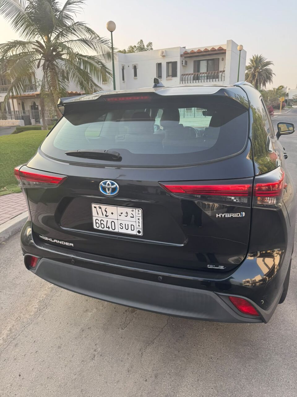Yanbu, Vehicles, Cars & Trucks , SAR 120000,  Toyota Highlander Hybrid GLE HEV 4x4,  2021,  Automatic,  94000 KM,