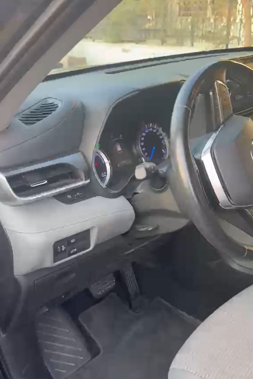 Yanbu, Vehicles, Cars & Trucks , SAR 120000,  Toyota Highlander Hybrid GLE HEV 4x4,  2021,  Automatic,  94000 KM,