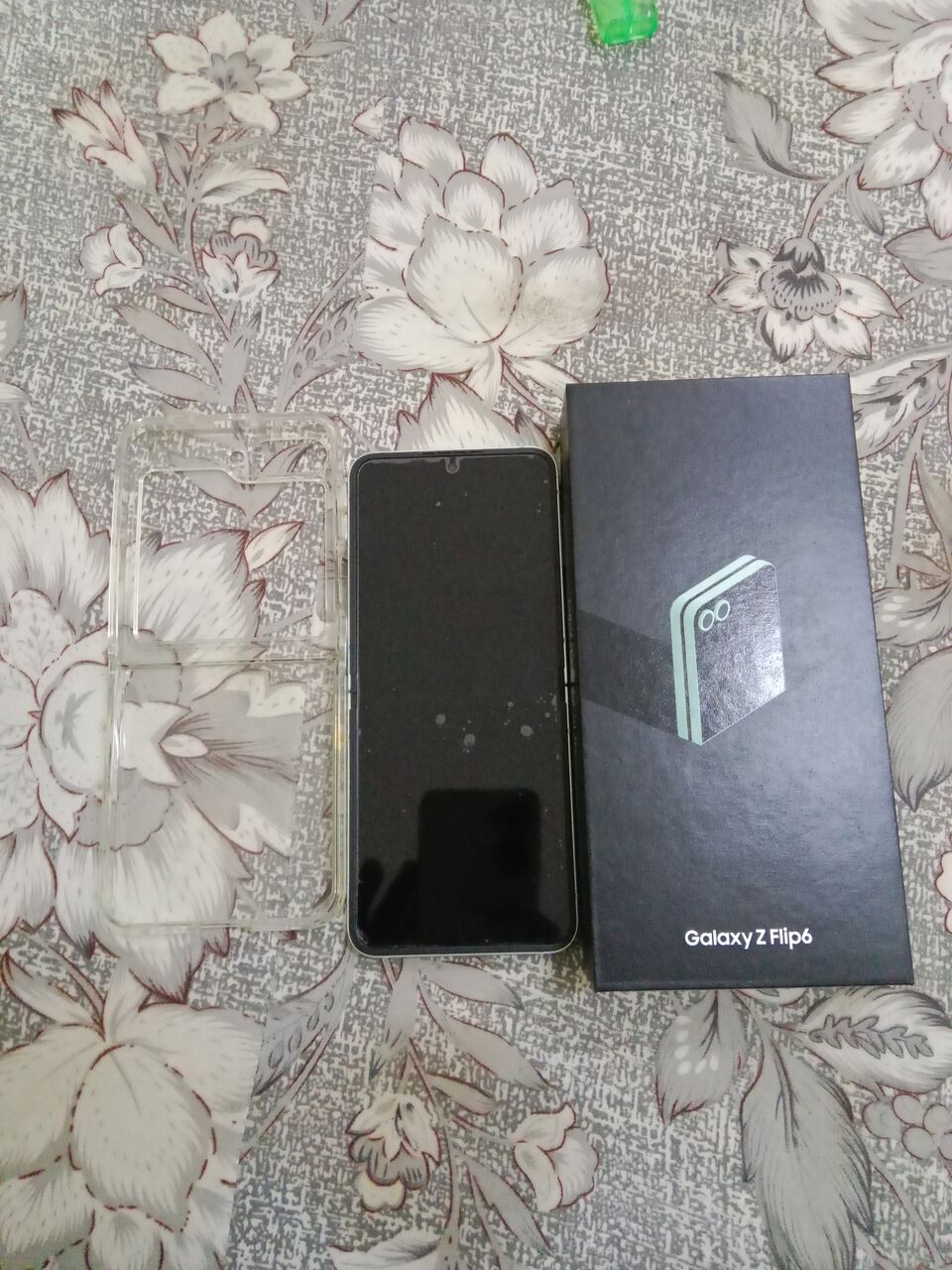 Khobar, Mobile Phones, SAR 2500,  I Want To Sell My New Samsung Galaxy ZGlip6