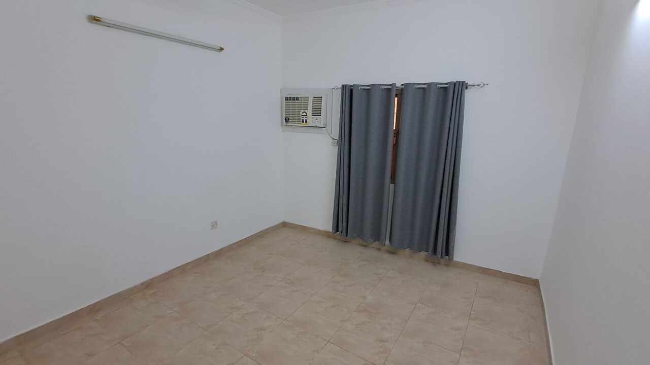 Ras Rumman, Apartments, Flats, Houses & Villas, BHD 200/month,  2 BR,  Semi Furnished Flat In Ras Rumman With Electricity - 200 BD