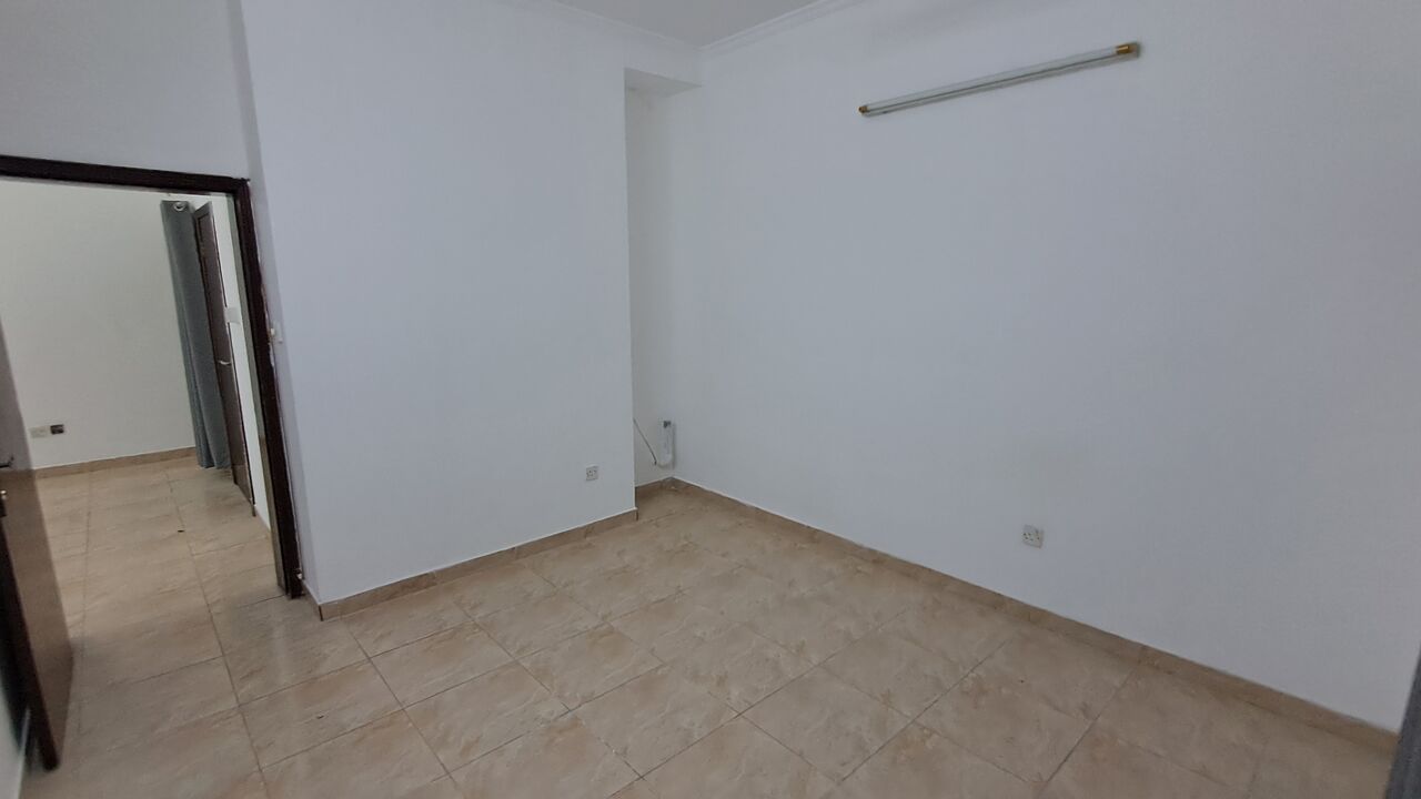 Ras Rumman, Apartments, Flats, Houses & Villas, BHD 200/month,  2 BR,  Semi Furnished Flat In Ras Rumman With Electricity - 200 BD