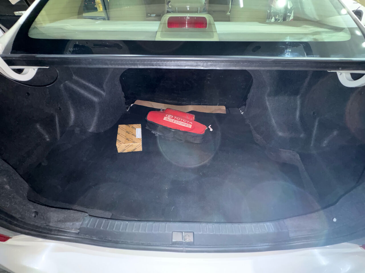Jeddah, Vehicles, Cars & Trucks , SAR 28000,  Toyota Yaris,  2017,  Automatic,  300 KM,  Yaris