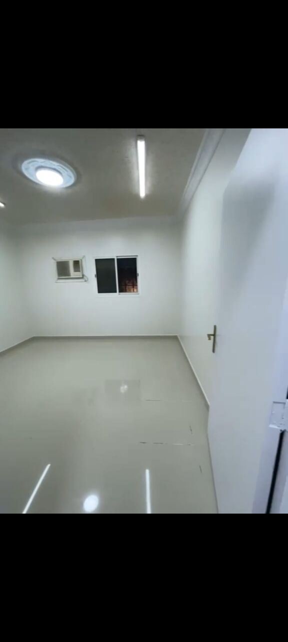 Al Naseem, Apartments, Flats, Houses & Villas, SAR 36000/year,  4 BR,  Family Apartment 2nd Floor With Open Galarrey With Out House Large 4beadrooms