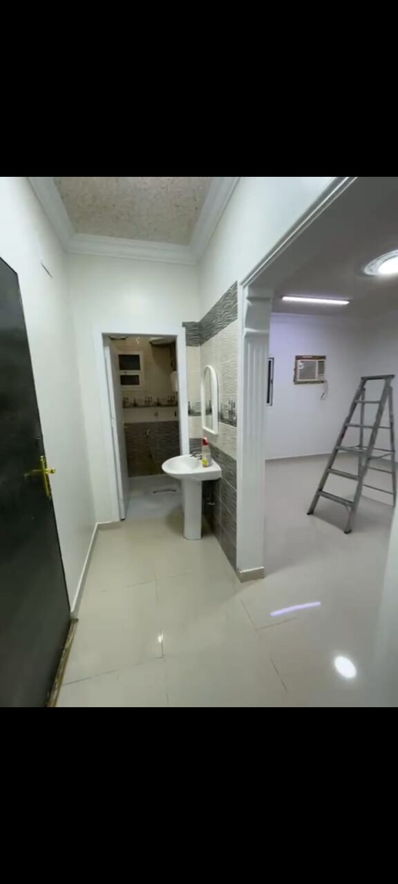 Al Naseem, Apartments, Flats, Houses & Villas, SAR 36000/year,  4 BR,  Family Apartment 2nd Floor With Open Galarrey With Out House Large 4beadrooms