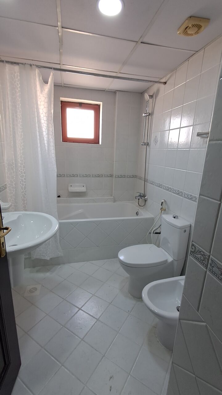 Juffair, Apartments, Flats, Houses & Villas, BHD 380/month,  2 BR,  Furnished Spacious 2 Bed Room Flat In Juffair With EWA