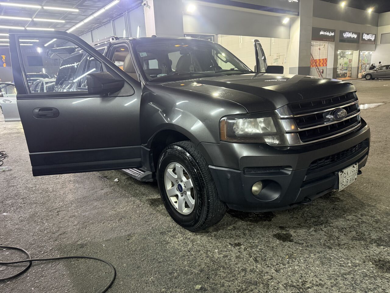 Dhahran, Vehicles, Cars & Trucks , SAR 58000,  Ford Expedition EL,  2016,  Automatic,  232 KM,  4WD Accedent Free Well Maintained