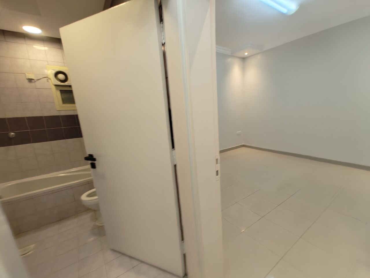 Al Malaz, Apartments, Flats, Houses & Villas, SAR 38000/year,  2 BR,  2BHK Family Apartment Available In Al Malaz Near Sec Forces Hospital