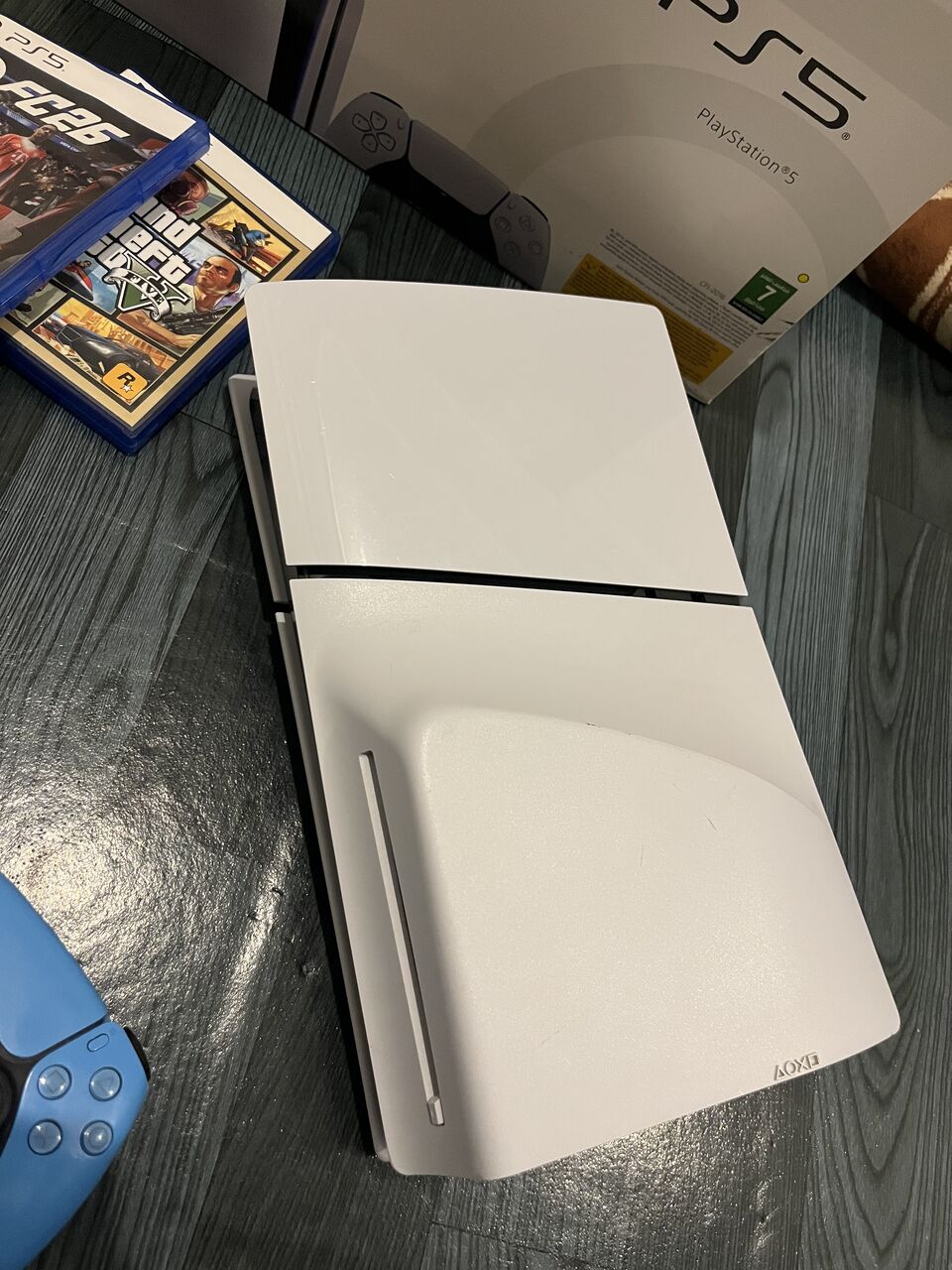 Jeddah, Video Games, SAR 2100,  Sony Ps5 Slim With 2 Controllers