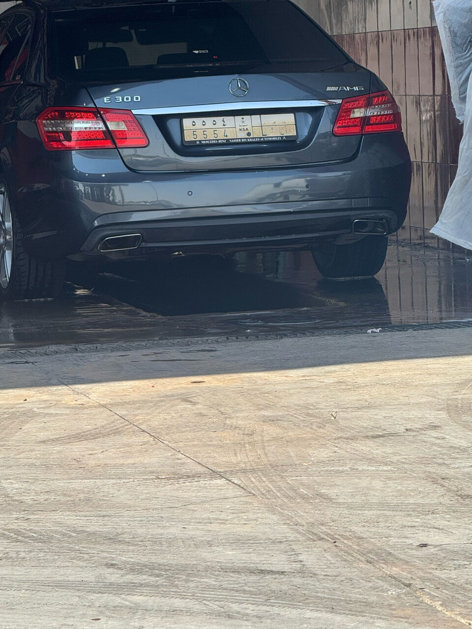 Riyadh, Vehicles, Cars & Trucks , SAR 50000,  Mercedes-Benz E-Class,  2012,  Automatic,  171000 KM,  Mercedes-Benz E300  (W212) - Original AMG Kit - Panoramic Sunroof - 171,000 Km