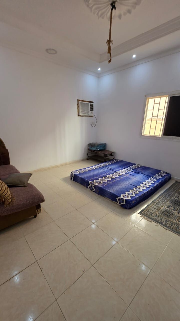 Yanbu, Rooms for Rent, SAR 800/month,  Semi Furnished Room For Rent SAR 800