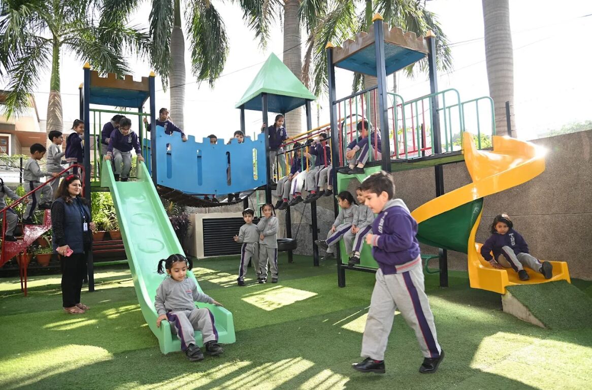 Panchkula, Business, Montessori Playway School In Panchkula
