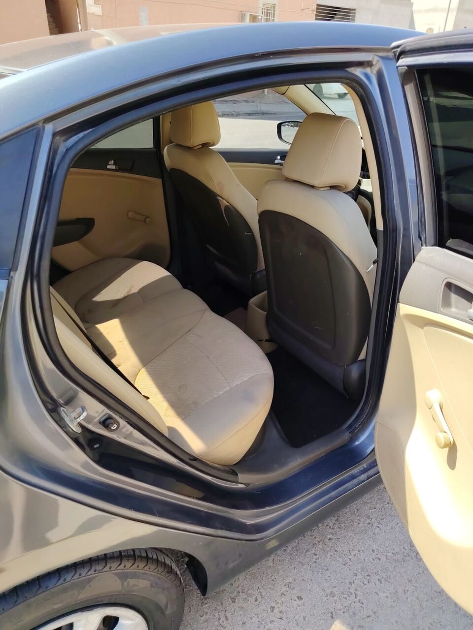 Riyadh, Vehicles, Cars & Trucks , SAR 18500,  Hyundai Accent,  2011,  Manual,  279000 KM,