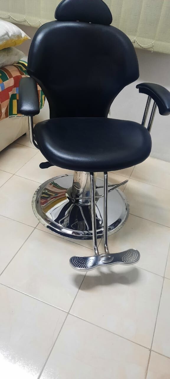 Khobar, Furniture, SAR 350,  Saloon Chair / Haircut Chair / Ladys & Men