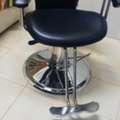SAR 350,  Saloon Chair / Haircut Chair / Ladys & Men's