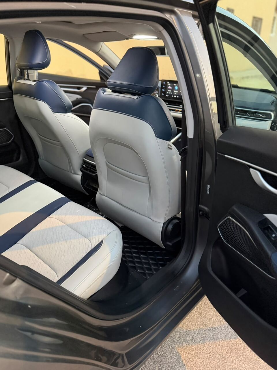 Riyadh, Vehicles, Cars & Trucks , SAR 48500,  KIA SONET,  2024,  Automatic,  48000 KM,  100 % ORIGINAL CONDITION