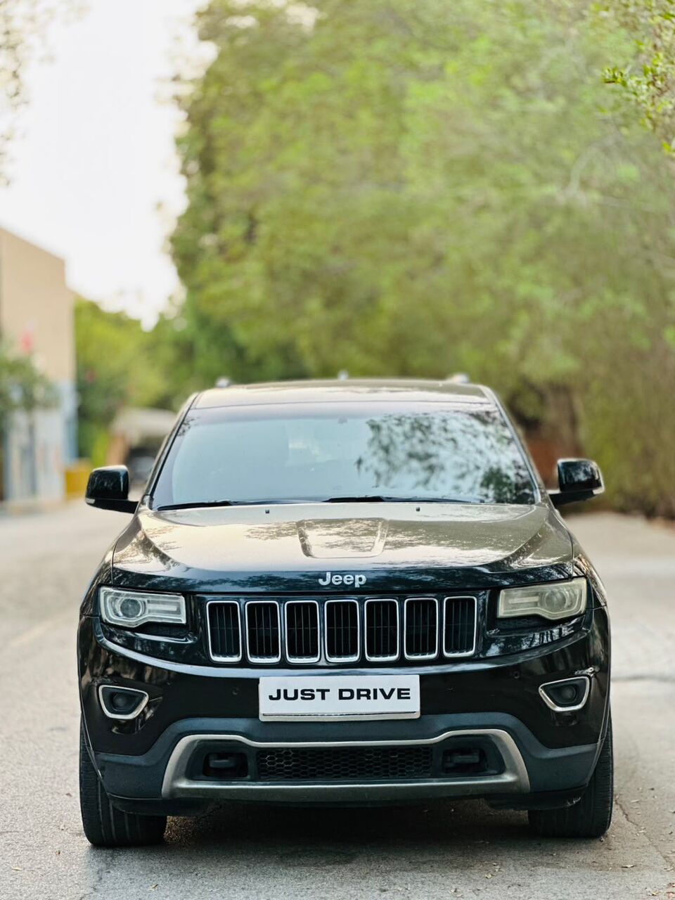Segaya, Vehicles, Cars & Trucks , BHD 3950,  Jeep Grand Cherokee,  2014,  Automatic,  140000 KM,    MODEL FULL OPTION MODEL WITH PANORAMIC SUNROOF 35400768