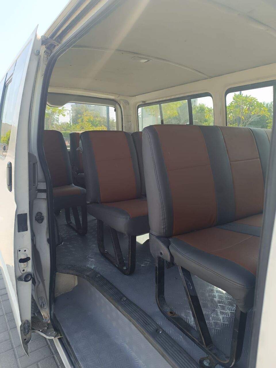 Manama, Vehicles, Cars & Trucks , BHD 2700,  TOYOTA HIACE,  2010,  Manual,  294000 KM,  PASSENGER VAN