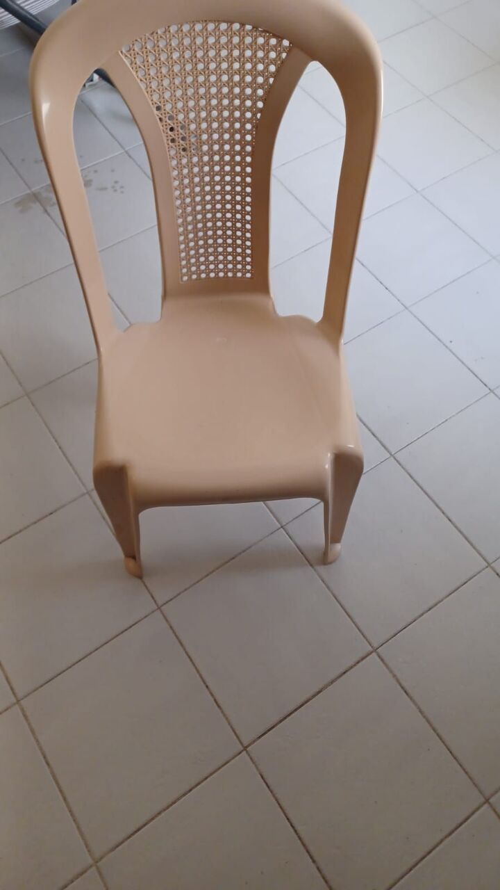 Riyadh, Furniture, SAR 110,  DINING TABLE WITH 4 CHAIRS 110SAR