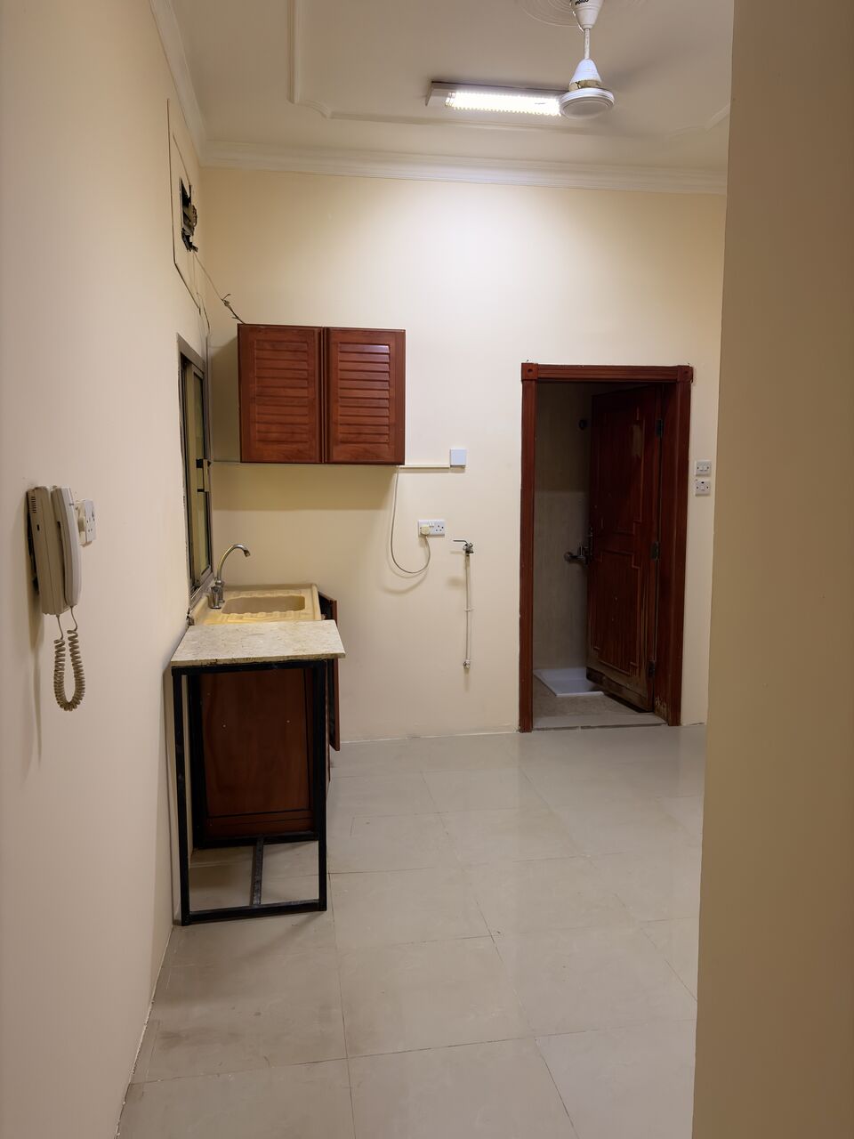 Gudaibiya, Apartments, Flats, Houses & Villas, BHD 140/month,  1 BR,  Flat For Rent In Gudaibiya Near To Palace Mosque