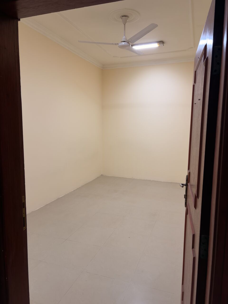 Gudaibiya, Apartments, Flats, Houses & Villas, BHD 140/month,  1 BR,  Flat For Rent In Gudaibiya Near To Palace Mosque