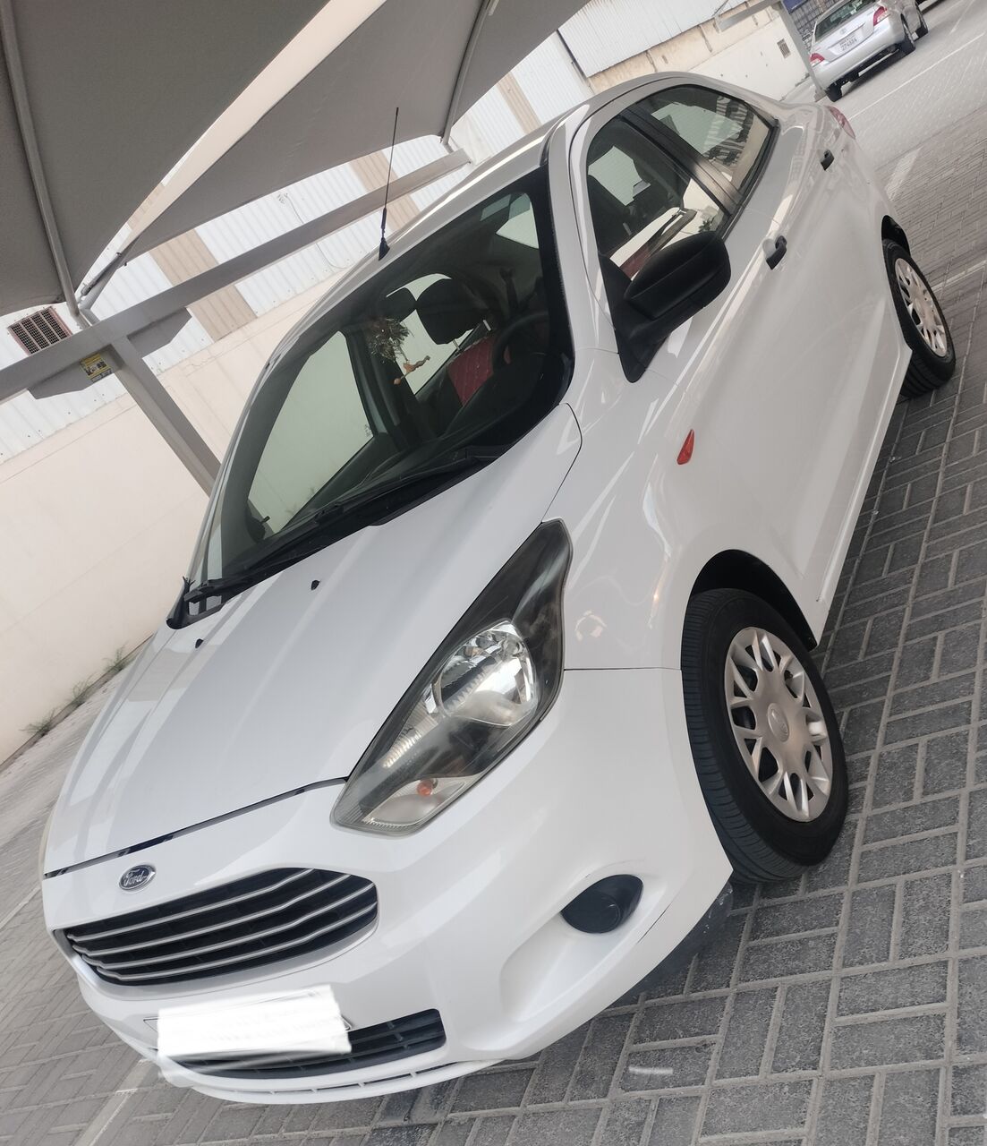Salmaniya, Vehicles, Cars & Trucks , Ford F,  2016,  Automatic,  96000 KM,   Igo