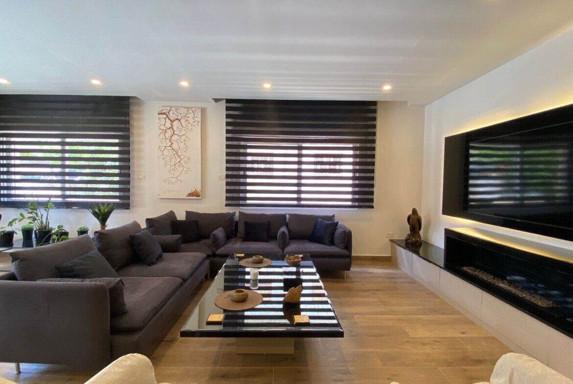 Abdoun, Apts/Flats Wanted, JOD 17000/year,  Furnished,  2 BR,  Abdoun. Where Elegant Living Meets Garden Serenity. ✨