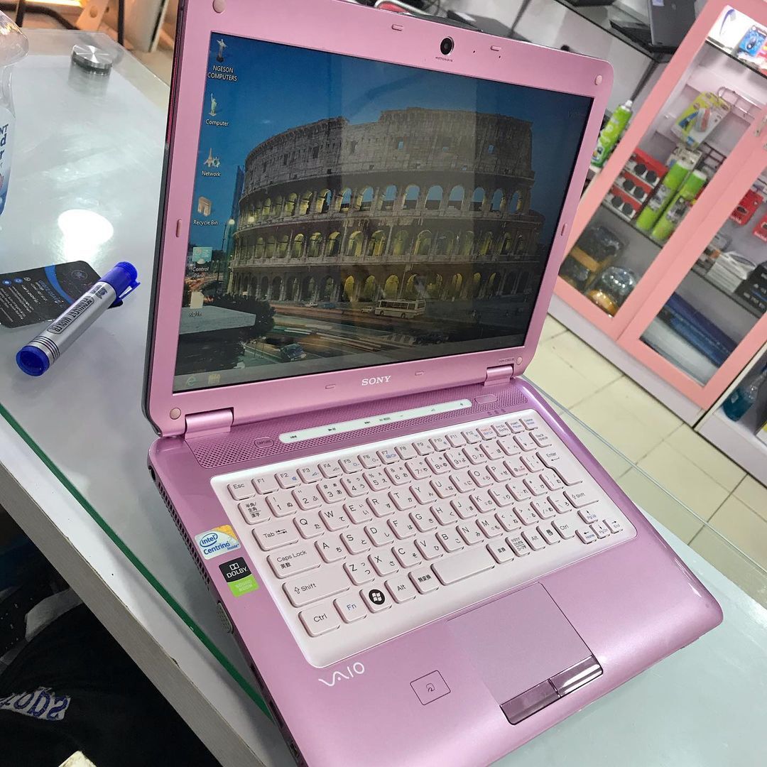 Riffa, Computers, BHD 35,  SONY VAIO Pc Notebook  - Beautiful Laptop&ndash; 500GB RAM &ndash; 4GB