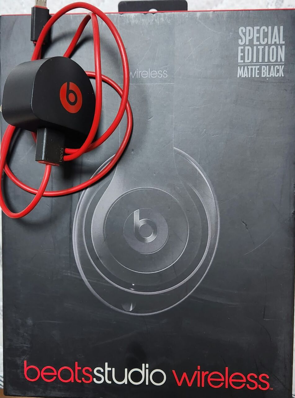 Al Jubail Al Balad, Electronics, SAR 550,  Headphone BEATS Studio Wireless