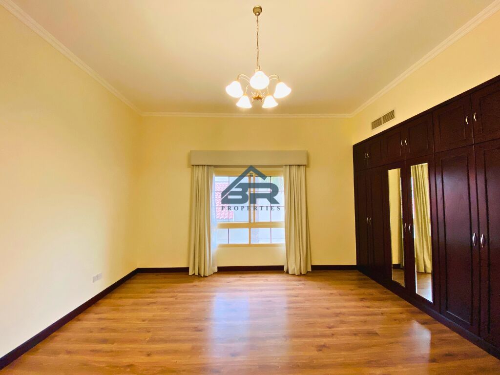 Janabiya, Villas, BHD 1300,  Large Villa In A Prime Compound