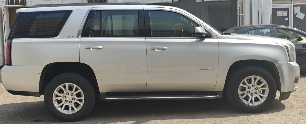 Jeddah, Vehicles, Cars & Trucks , SAR 80500,  Gmc Yukon,  2018,  Automatic,  114000 KM,  *GMC | Yukon |  | First Owner | Matalic Gray | جيمس يوكن