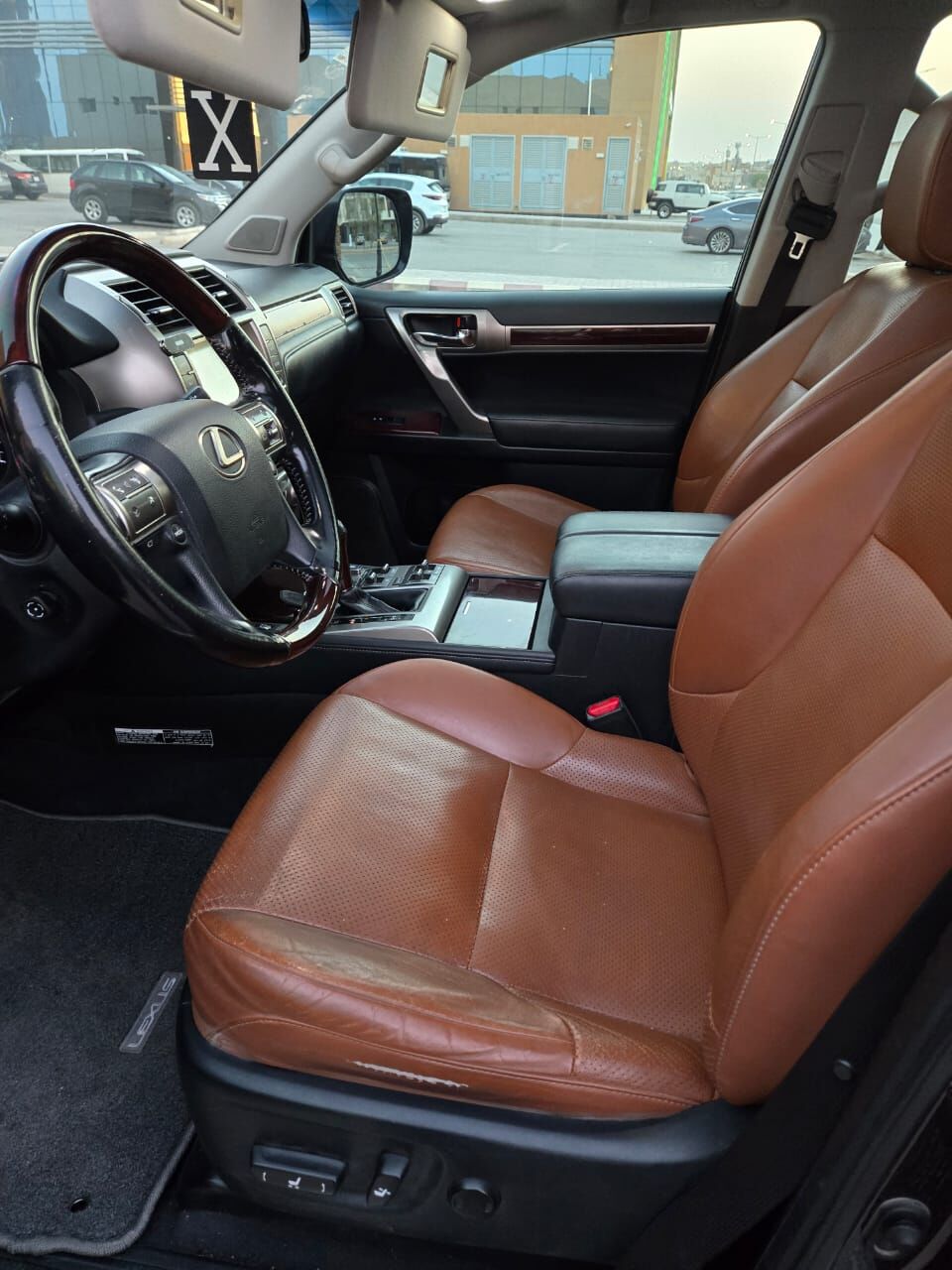 Riyadh, Vehicles, Cars & Trucks , SAR 145000,  Lexus GX 460,  2019,  Automatic,  190000 KM,  I Would Like To Sell My Lexus Gx460  Highest Trim