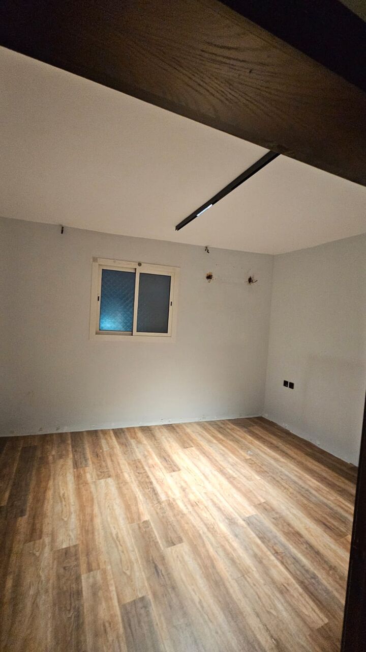 Riyadh, Apartments, Flats, Houses & Villas, SAR 32000/year,  3 BR,  3Rooms Hall Family Apartment Available On Aseer Street Besides Orange Line Metro Station