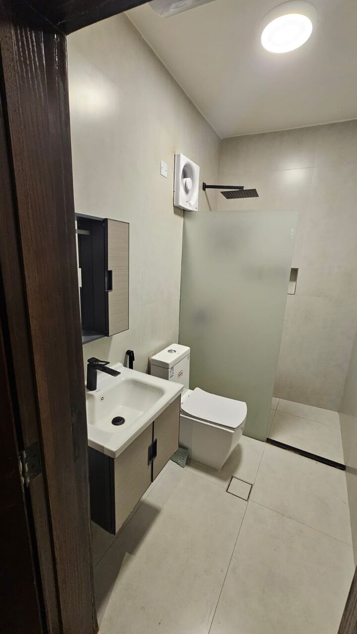 Riyadh, Apartments, Flats, Houses & Villas, SAR 32000/year,  3 BR,  3Rooms Hall Family Apartment Available On Aseer Street Besides Orange Line Metro Station