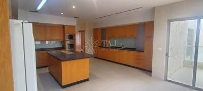 Amman, Apartments, Flats, Houses & Villas, JOD 35000/year,  Furnished,  4 BR,  Luxurious Furnished Apartment For Rent In 5th Circle